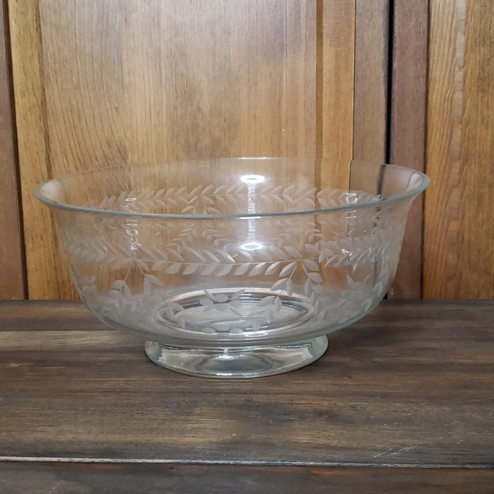 Vintage Botanical Etched Glass Serving Salad Bowl